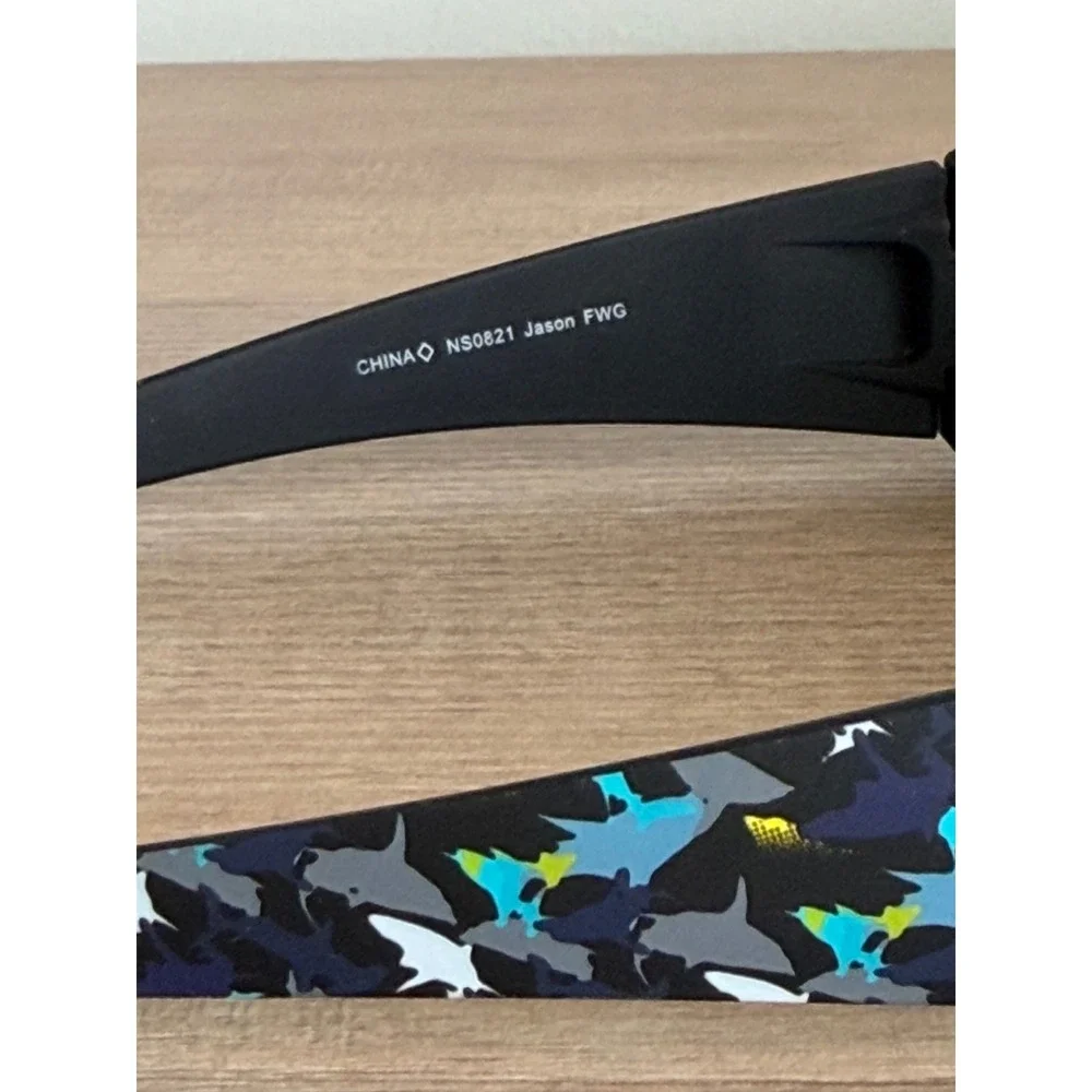 Foster Grant Jason FWG Shark Camo Sunglasses Black Blue Wrap Sport NS0821